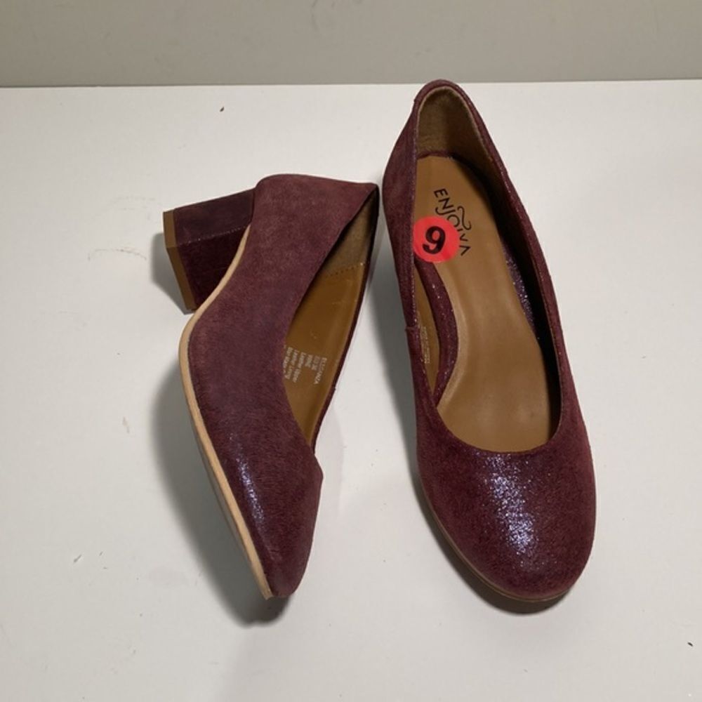 New Enjoiya leather burgundy 2” heels